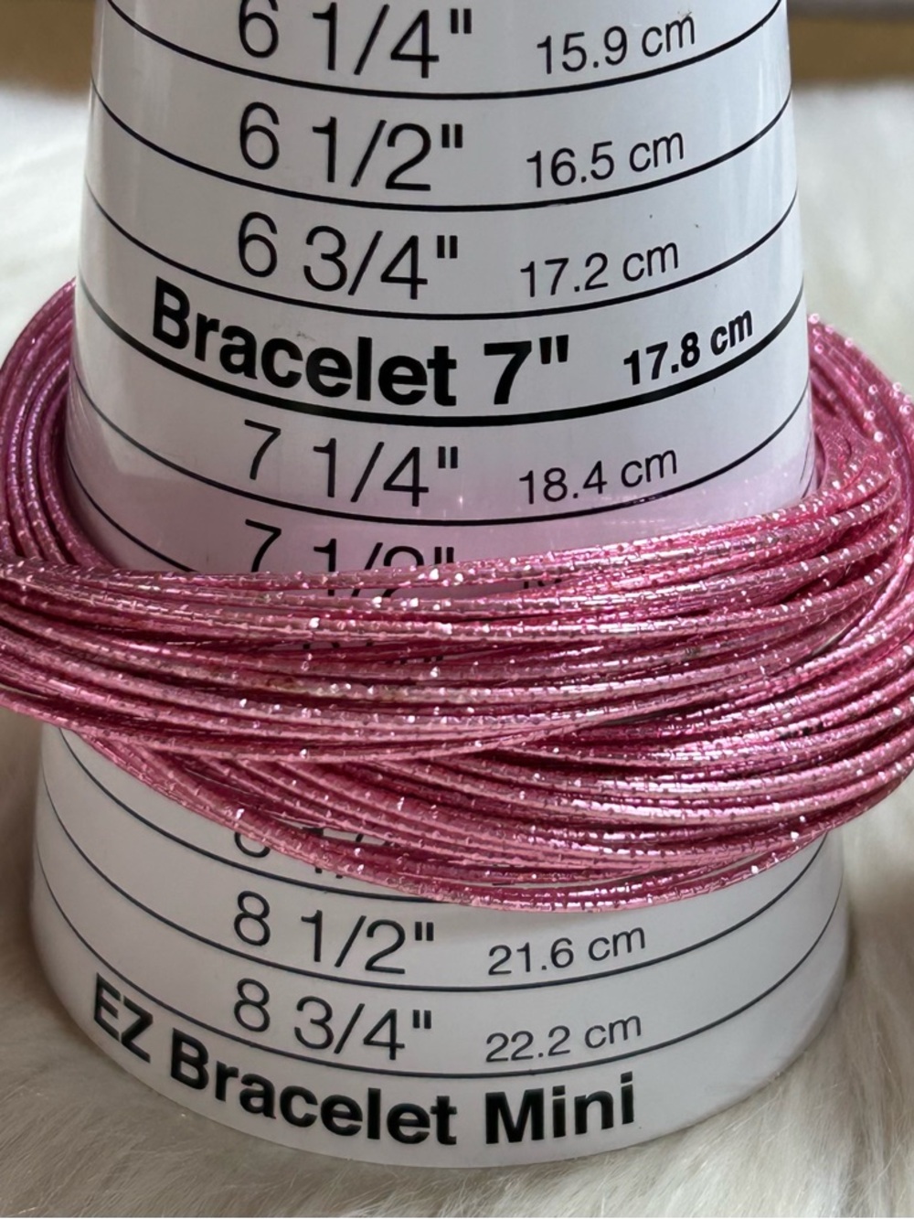 Pink statement Bangle bracelet - Picture 7 of 7